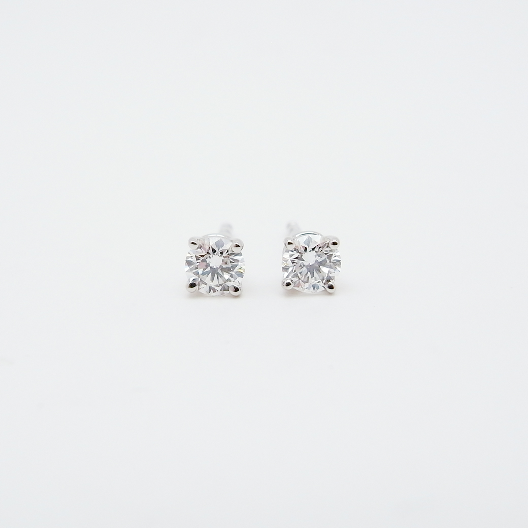 ティファニー ソリティア ダイヤモンド スタッド ピアス 0.4ct Pt950 S ...