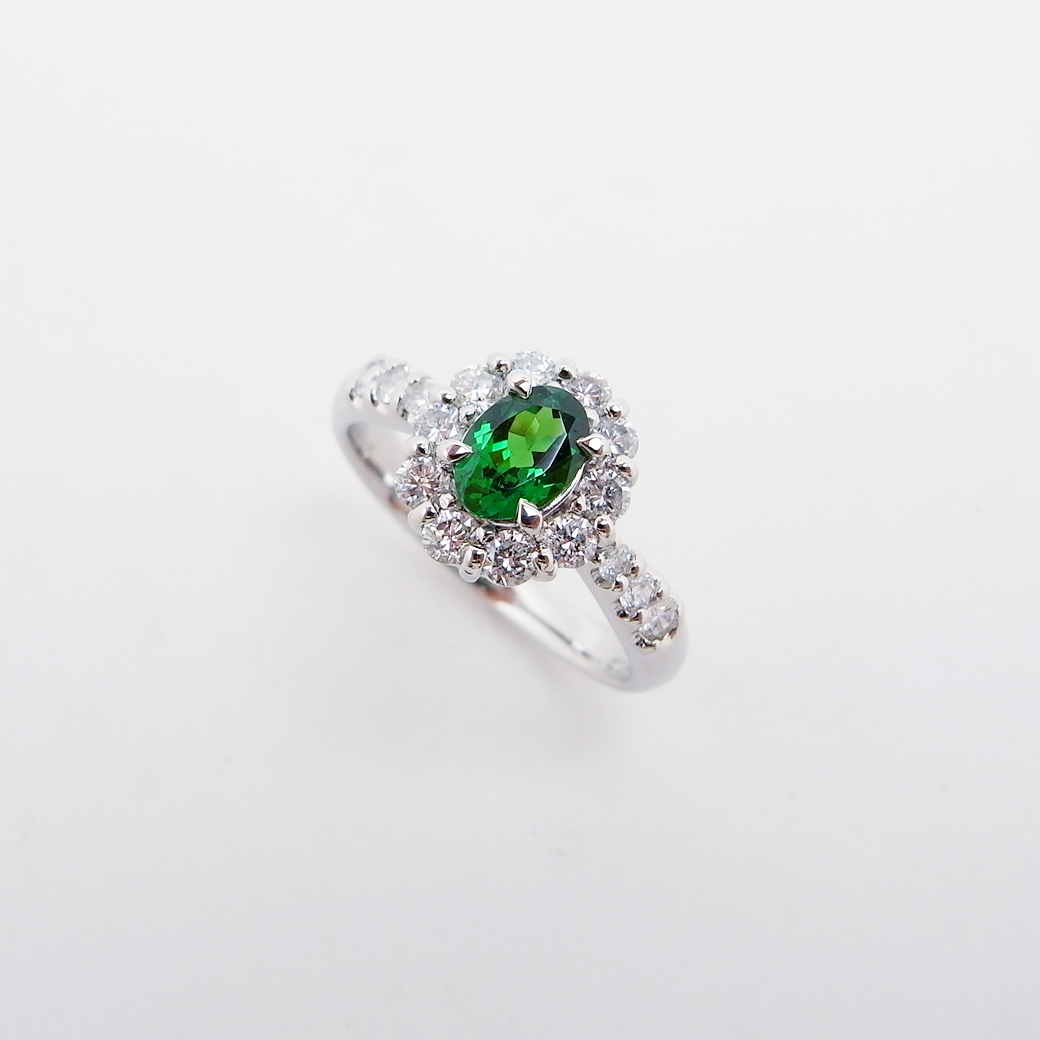 グリーングロッシュラーガーネット ダイヤモンド リング 0.54ct 0.45ct ...